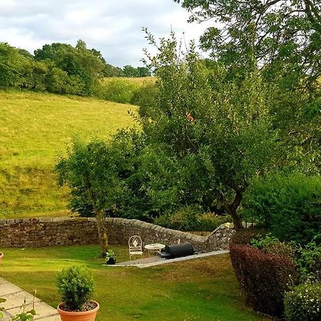 Low Nook Farm Holiday Cottage Брамптън Екстериор снимка