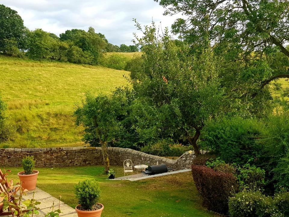 Low Nook Farm Holiday Cottage Брамптън Екстериор снимка